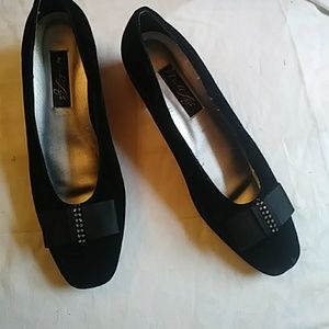 Nightlife bl velvet shoes/rhinestones-sz 6 1/2M